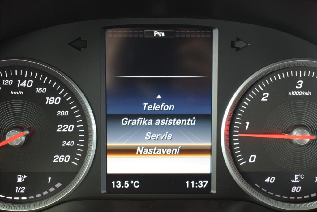 Mercedes-Benz Třídy C Sedan / Limuzína 2,1 l 125 kw