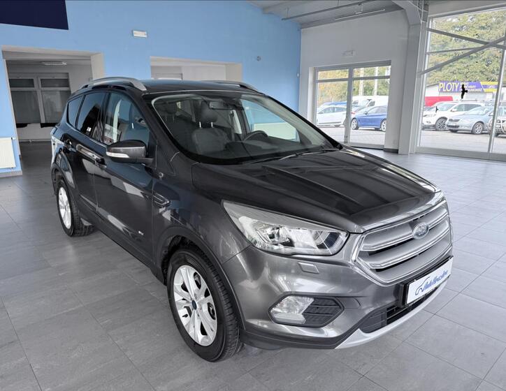 Ford Kuga 1