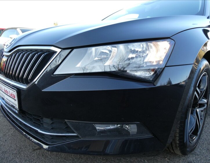 Škoda Superb 4