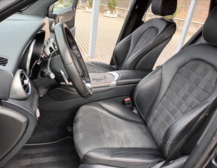 Mercedes-Benz GLC SUV / Terénní 2,0 l 180 kw