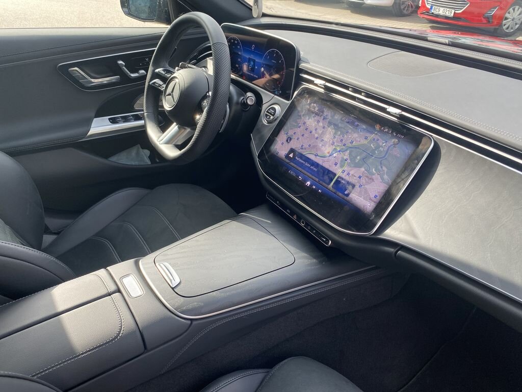 Mercedes-Benz Třídy E Kombi 2,0 l 145 kw