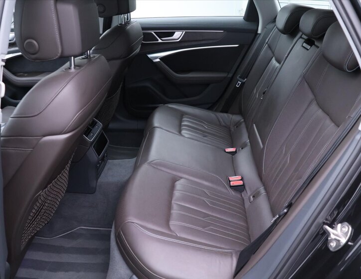 Audi A6 Allroad Kombi 3,0 l 210 kw
