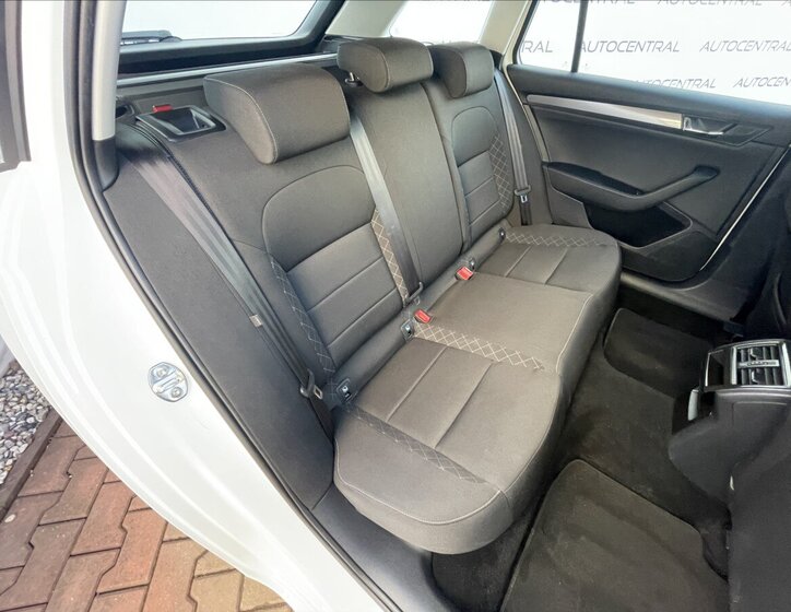 Škoda Superb Kombi 1,4 l 92 kw