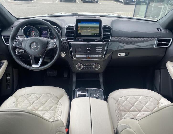 Mercedes-Benz GLS 13