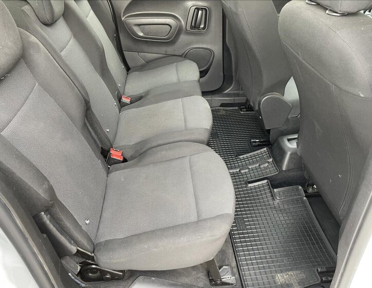 Peugeot Rifter Sedan / Limuzína 1,5 l 75 kw