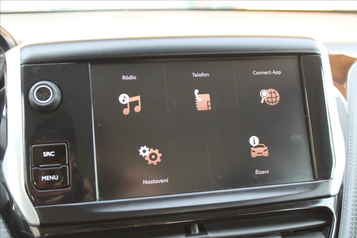 Peugeot 2008 SUV / Terénní 1,2 l 60 kw