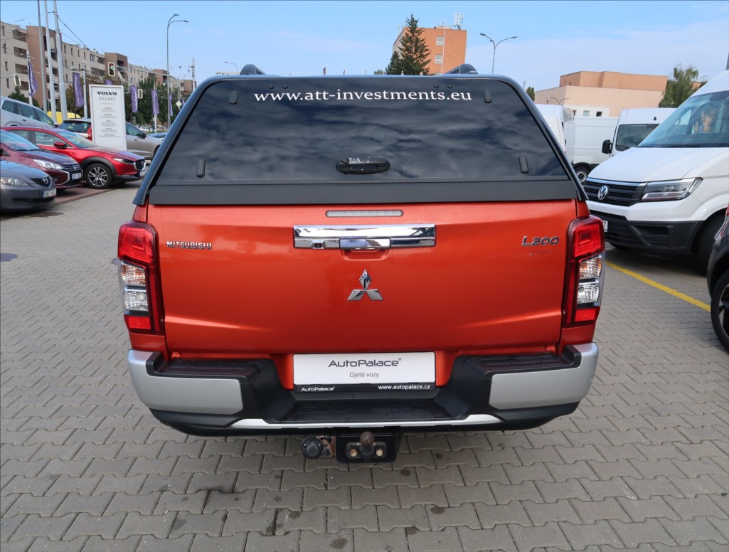 Mitsubishi L200