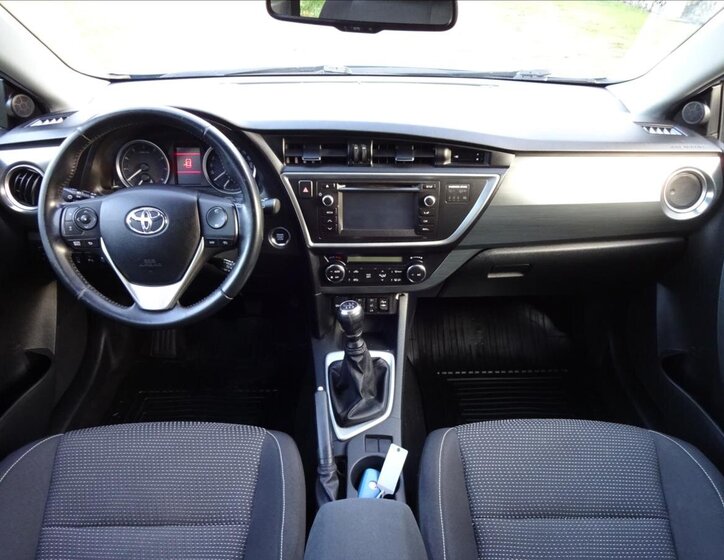 Toyota Auris 31