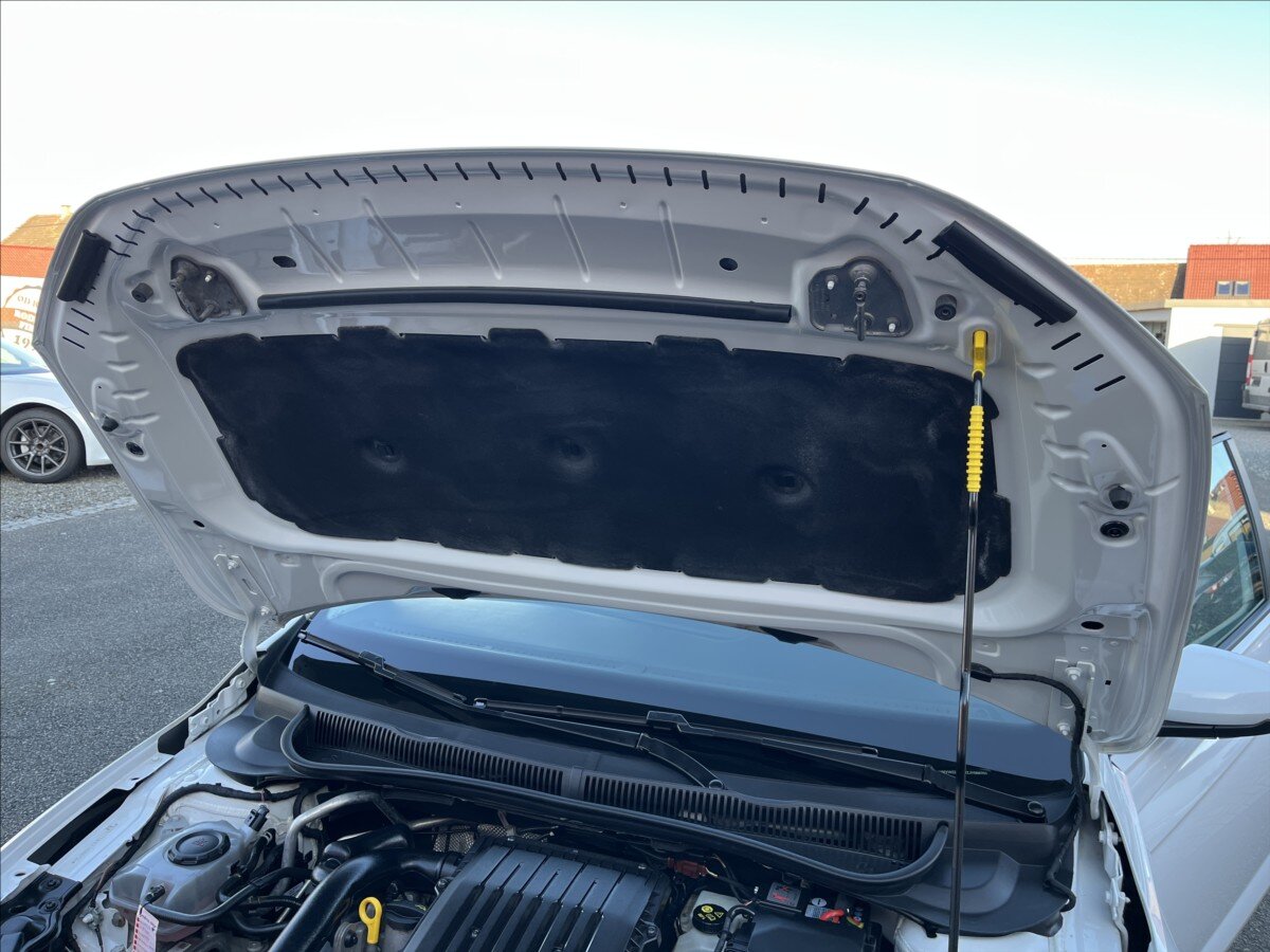 Volkswagen Polo Hatchback 999,0 48 kw