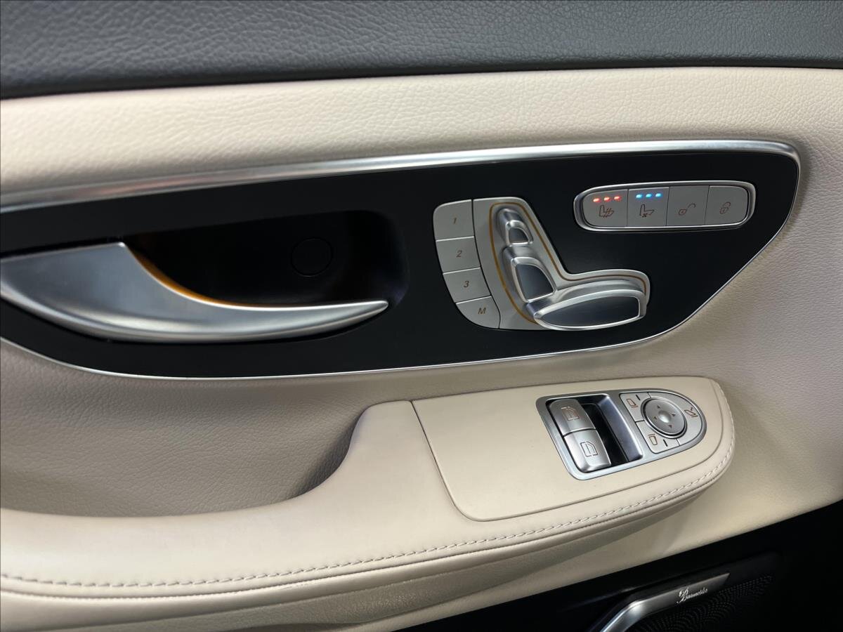 Mercedes-Benz Třídy V MPV 2,0 l 174 kw