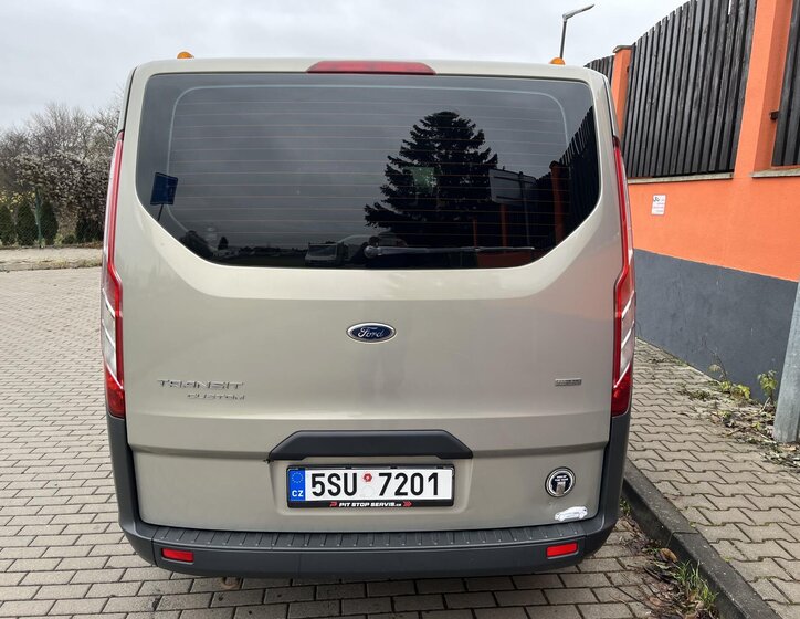 Ford Transit Custom 6
