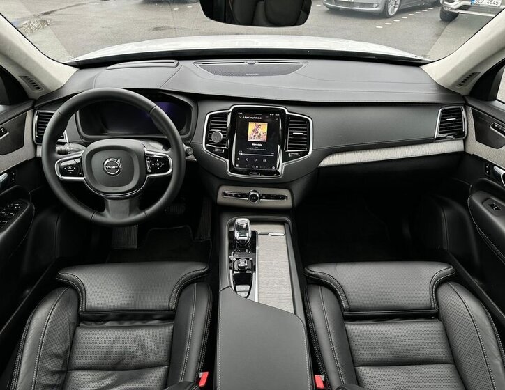 Volvo XC90 SUV / Terénní 2,0 l 173 kw