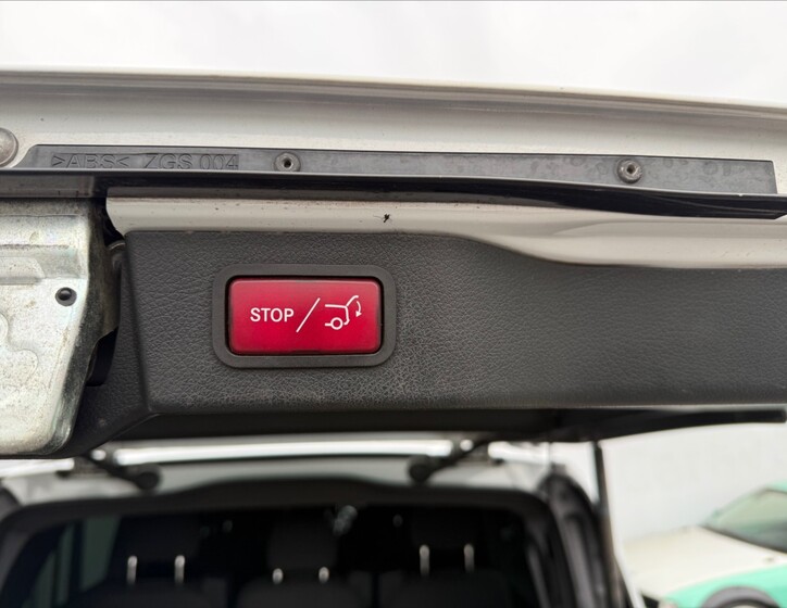 Mercedes-Benz Třídy V 28