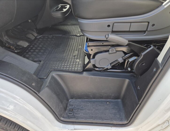 Peugeot Boxer Skříň 2,2 l 121 kw