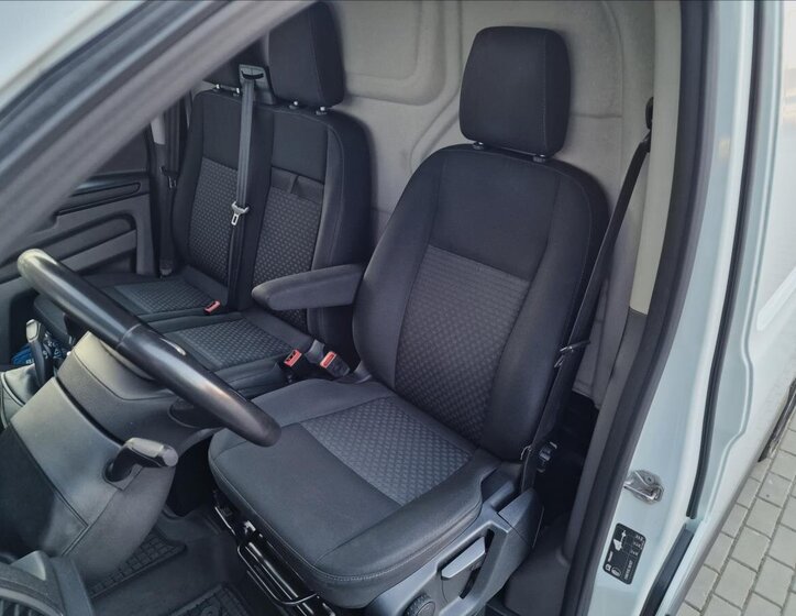 Ford Transit Custom Skříň 2,0 l 77 kw