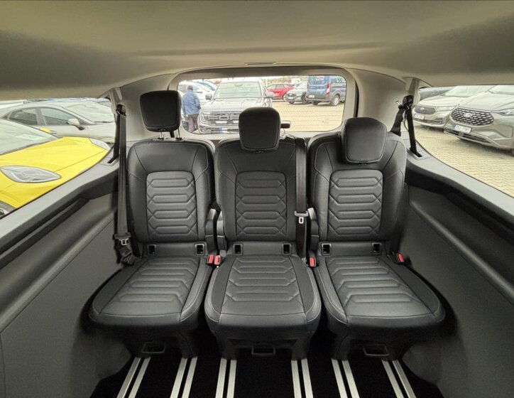 Ford Tourneo Custom MPV 0,0 160 kw