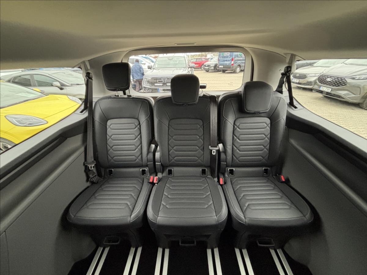 Ford Tourneo Custom MPV 0,0 160 kw