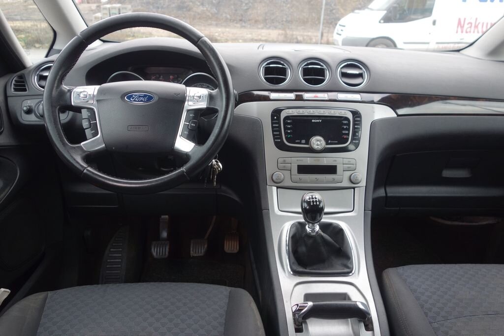 Ford Galaxy MPV 2,0 l 103 kw