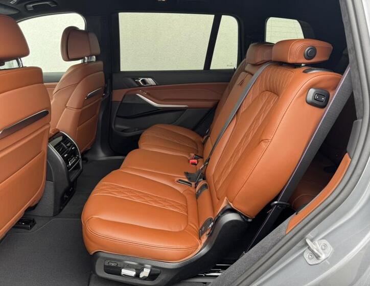 BMW X7 7
