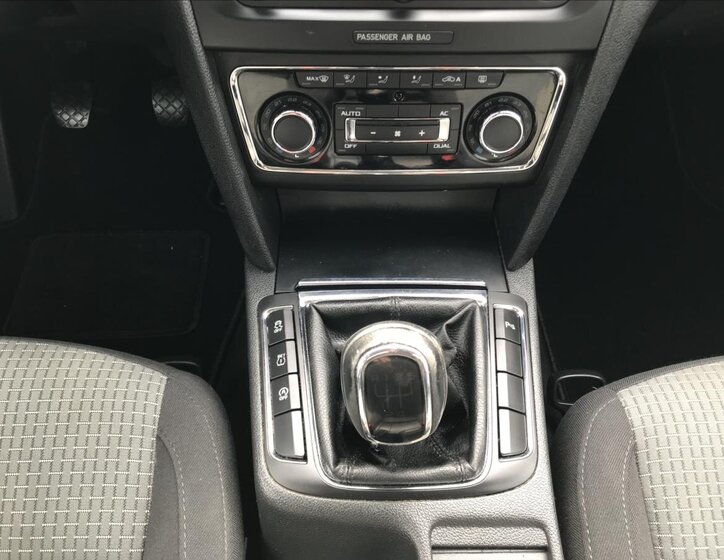 Škoda Superb Kombi 1,6 l 77 kw