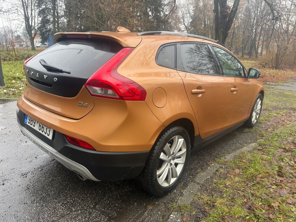 Volvo V40