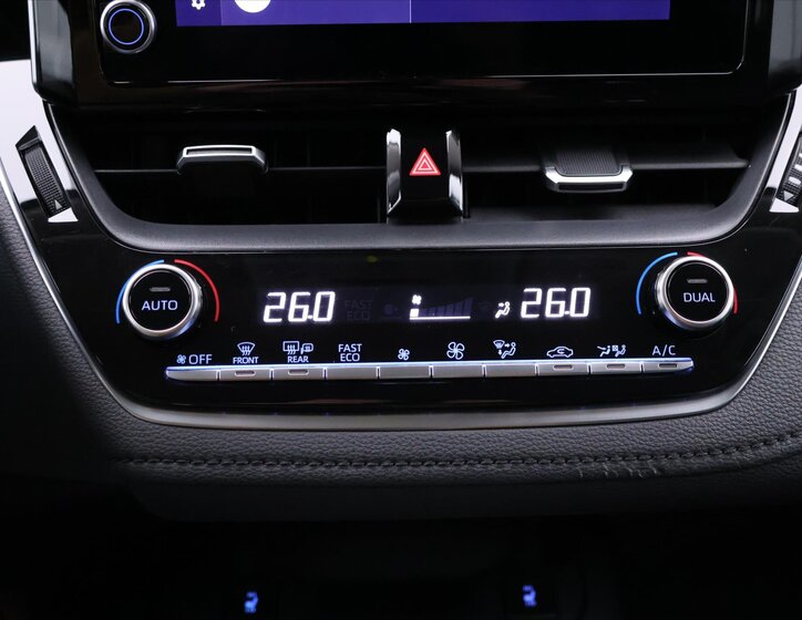 Toyota Corolla Sedan 1,5 l 92 kw