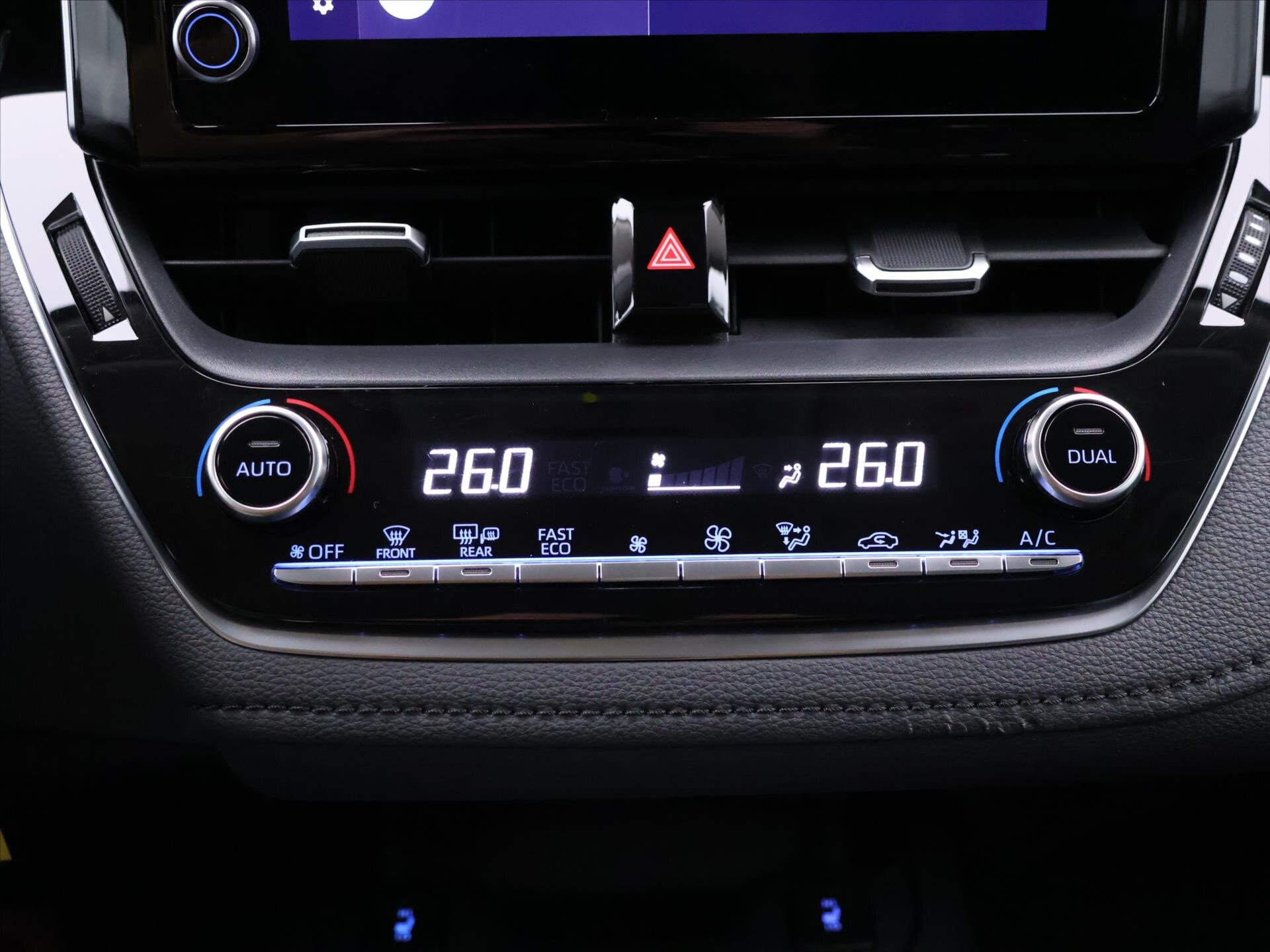 Toyota Corolla Sedan 1,5 l 92 kw