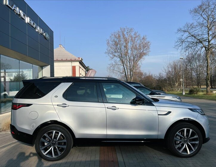 Land Rover Discovery 4