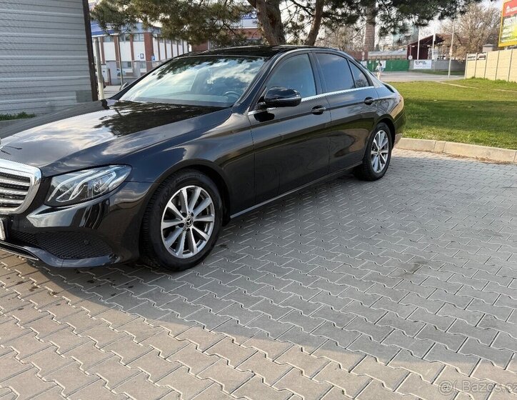 Mercedes-Benz Třídy E Sedan / Limuzína 0,0 110 kw