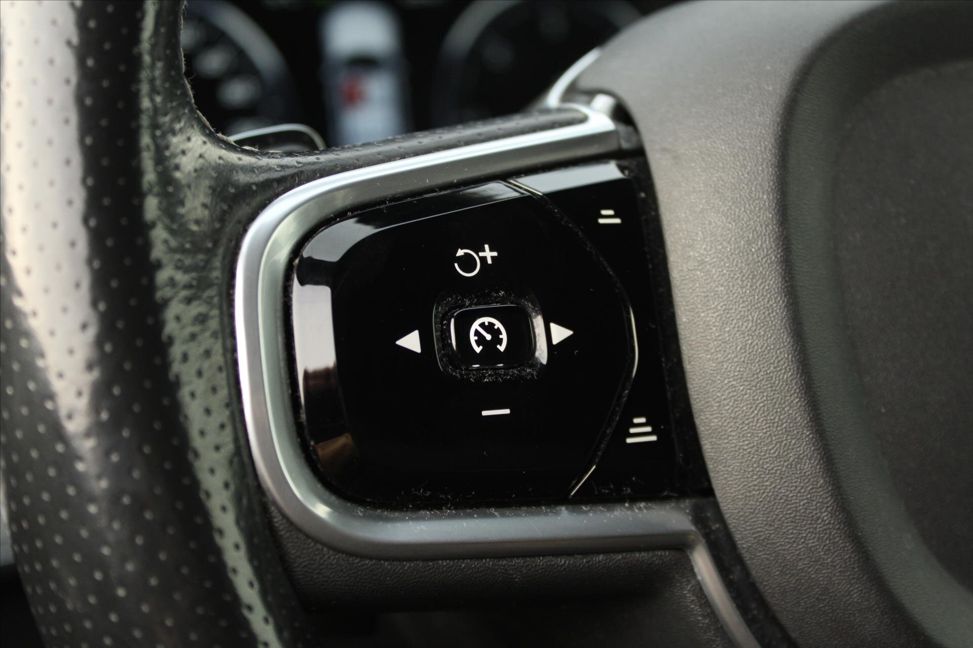 Volvo XC90 SUV 2,0 l 173 kw