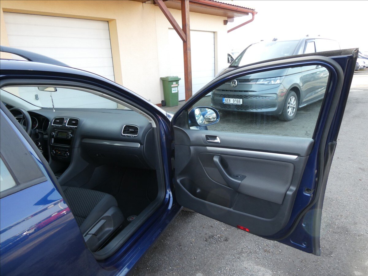 Volkswagen Golf Kombi 1,2 l 77 kw