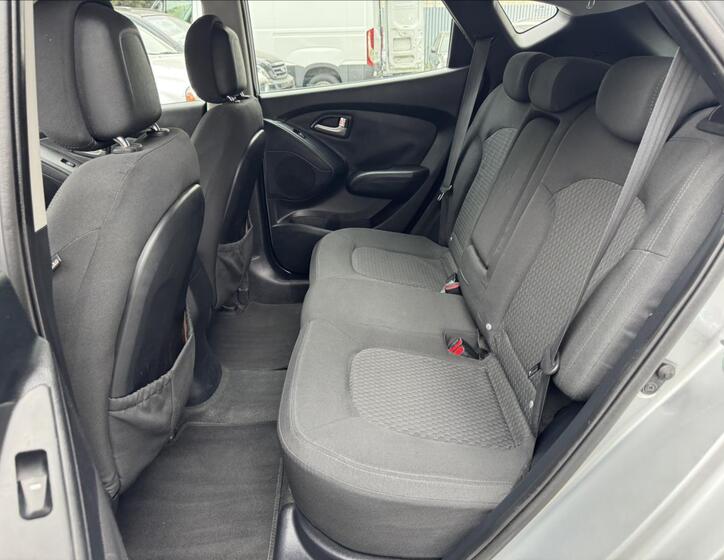 Hyundai ix35 36
