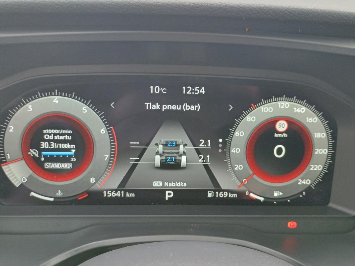 Nissan Qashqai SUV / Terénní 1,3 l 116 kw