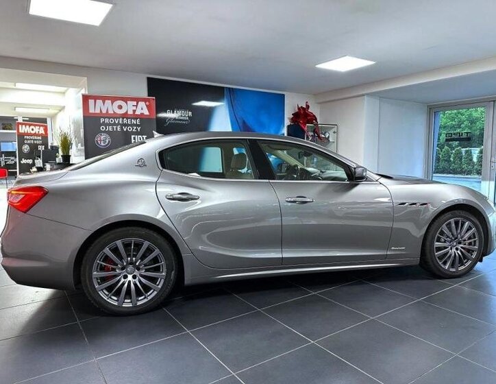 Maserati Ghibli Ostatní 3,0 l 316 kw