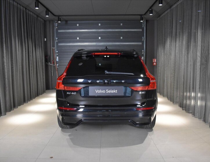 Volvo XC60 SUV / Terénní 2,0 l 145 kw