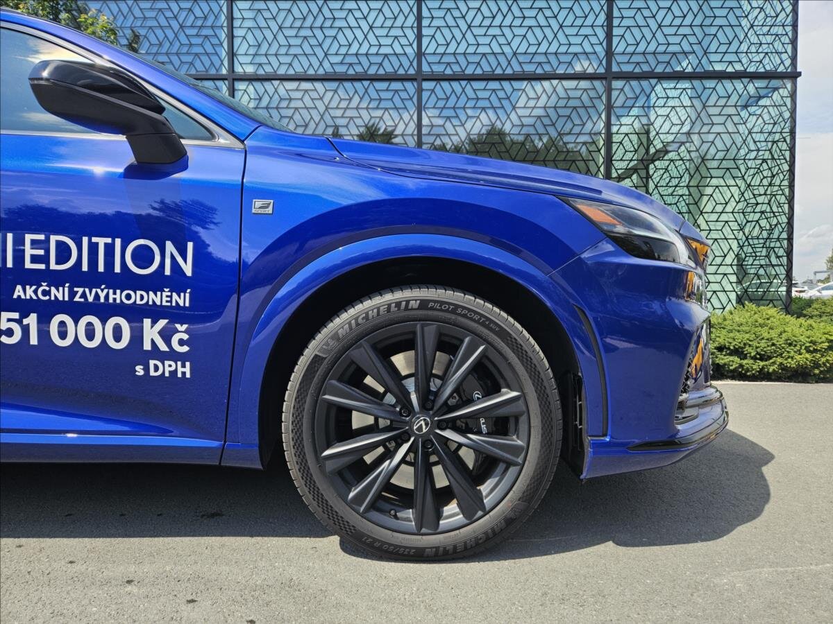 Lexus RX 500h SUV / Terénní 2,4 l 273 kw