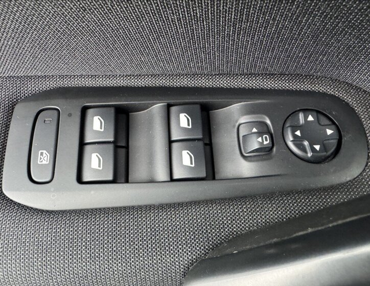 Peugeot 308 Kombi 1,5 l 96 kw