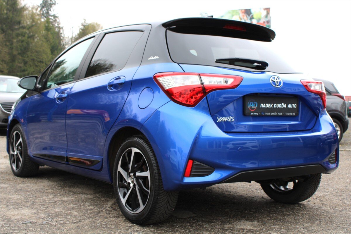Toyota Yaris Kombi 1,5 l 82 kw