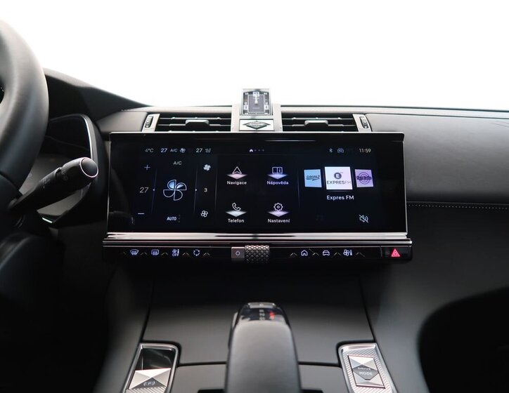 DS Automobiles DS7 Crossback 25