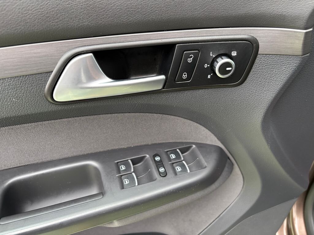 Volkswagen Touran MPV 1,6 l 77 kw