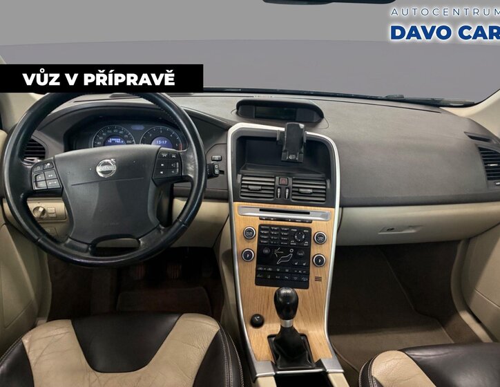 Volvo XC60 SUV / Terénní 2,4 l 120 kw