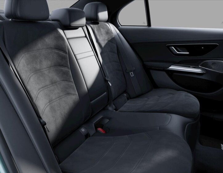 Mercedes-Benz Třídy E Sedan / Limuzína 3,0 l 270 kw