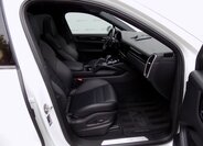 Porsche Cayenne 16