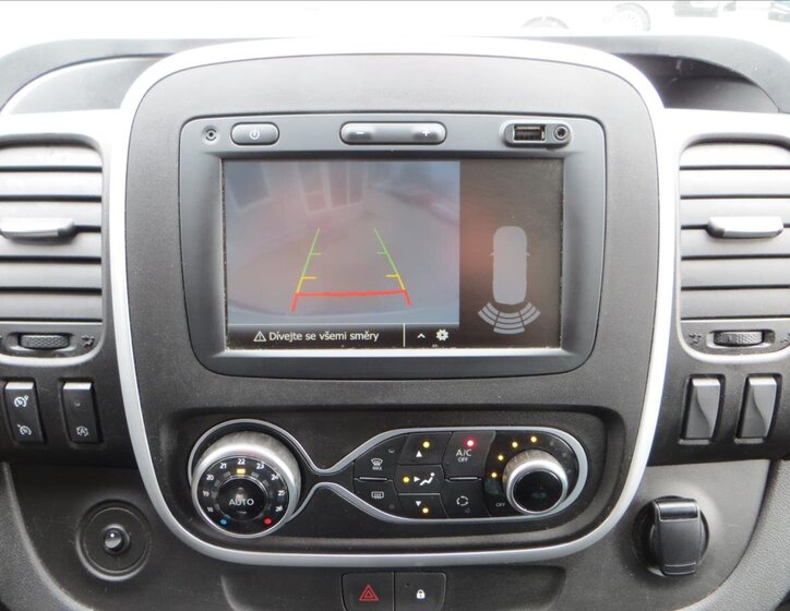 Renault Trafic Skříň 2,0 l 107 kw