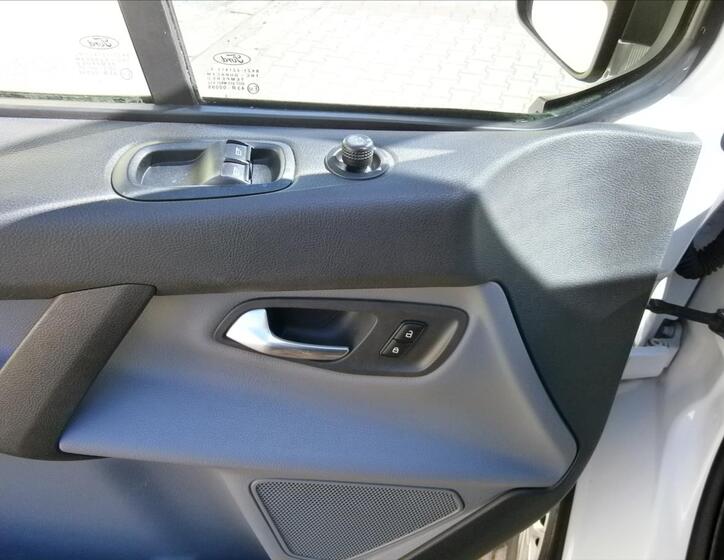 Ford Transit Custom 17