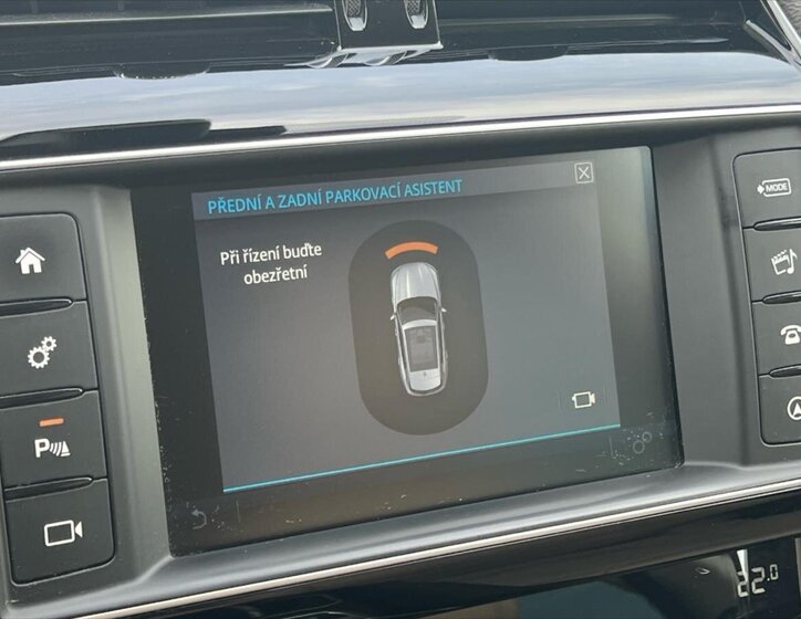 Jaguar F-Pace Kombi 2,0 l 132 kw