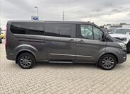 Ford Tourneo Custom 6
