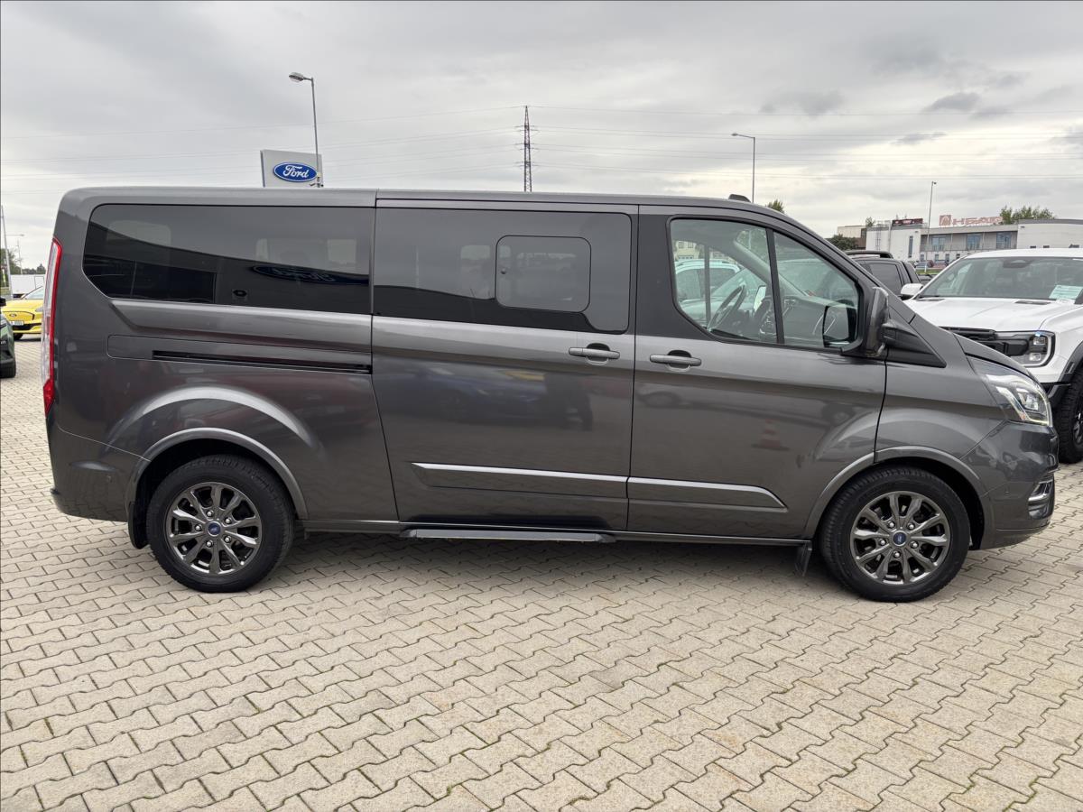 Ford Tourneo Custom