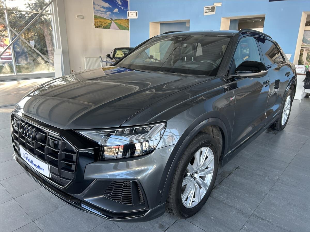 Audi Q8 SUV 3,0 l 250 kw