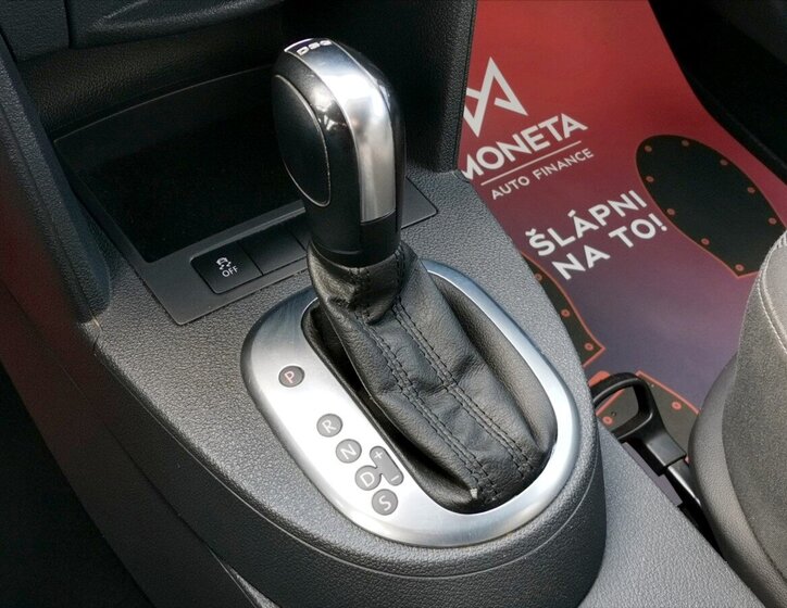 Volkswagen Caddy Pick-up 1,6 l 75 kw